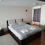 Maisonette شقة باترا